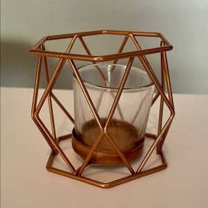 Geometric tea light candle holder in rose gold